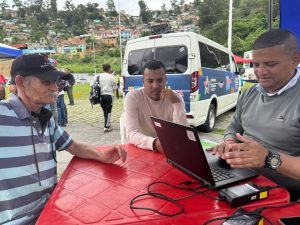 Sala Técnica Móvil empodera al Poder Popular de la parroquia Coche