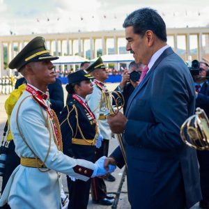 Presidente Nicolás Maduro felicita a la FANB por su disciplina y desempeño