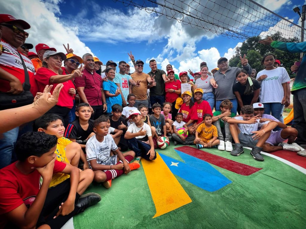 Juventud de Cojedes avanza en ejecución de proyectos comunales