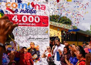 Pdte. Maduro devela en Aragua hito de la comuna 4 mil rumbo a alcanzar la meta de 6 mil