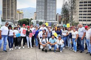Trabajadoras y trabajadores del CFG participan en el cierre de la Gran Peregrinación por una Venezuela sin Sanciones y en Paz