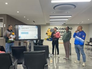 Trabajadoras y trabajadores del CFG participan en el cierre del Taller INCES: Redacción de Informes Técnicos