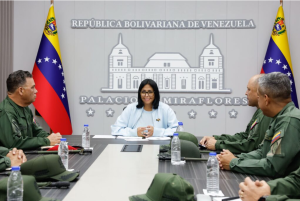Presidenta (E) Delcy Rodríguez encabeza reunión estratégica con el Alto Mando Militar