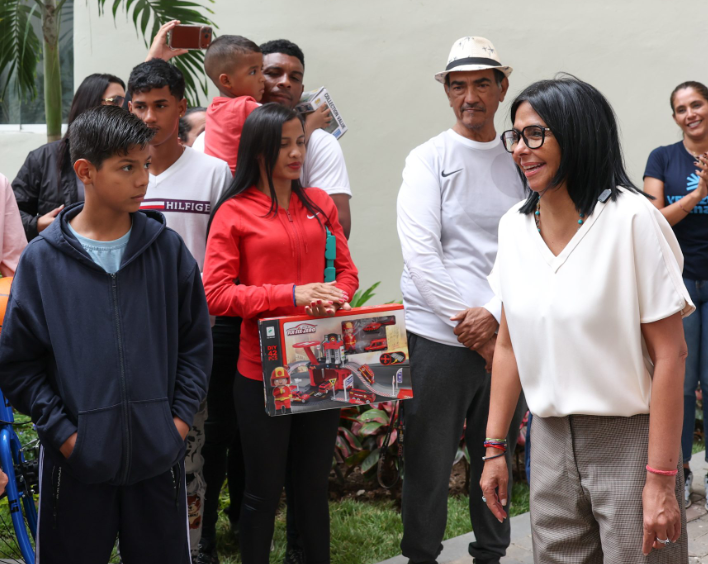 Presidenta Delcy Rodríguez encabeza entrega de nuevas viviendas a familias afectadas por los sismos