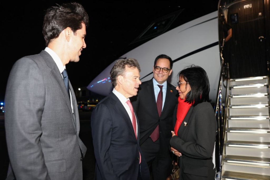 Presidenta Delcy Rodríguez llega a EE. UU. para participar en Asamblea General de la ONU